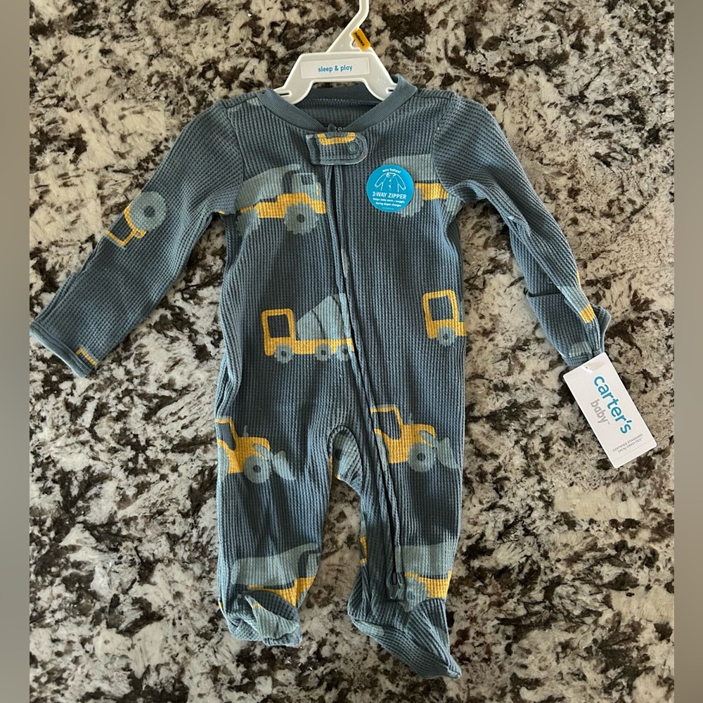 Carters Construction thermal footy pajama. Zip up 🚜